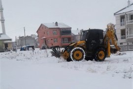 Belediye Kar Temizleme Çalışmalarını Aralıksız Sürdürüyor