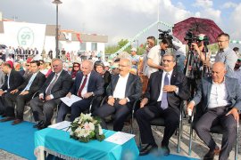 Bakan Elvan, İçme Suyu Tesisleri ve Türk Dünyası Kültür Parkı'nın açılışını yaptı
