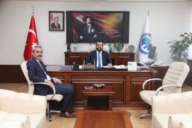 Ayrancı Belediye Başkanı, Diplomasını Rektör Akgül'den Aldı