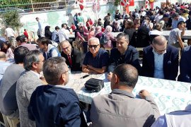 Yeniden Refah Partisi Karaman teşkilatı aşure günü etkinliğine katıldı.
