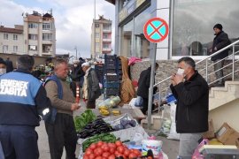 Ermenek Belediyesi Pazarcı Esnafına Maske Dağıtıldı
