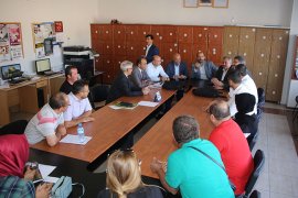 Milletvekili Şeker ve  Belediye Başkanı Çalışkan Okulları Ziyaret Etti