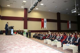 Bakan Özhaseki Karaman Belediyesi'ni Ziyaret Etti