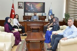 Rektör Akgül'den KMÜ Öğrenci Topluluklarına Tebrik