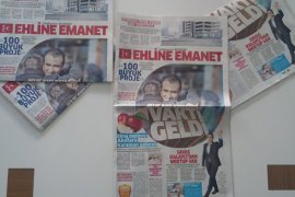 “Ehline Emanet” Gazetesi Dağıtılıyor