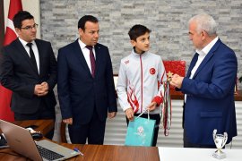 Balkan Şampiyonu Melih Kağan Yavuz’dan Kuntoğlu'na Ziyaret