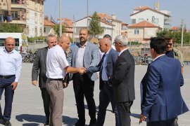 Milletvekili Şeker ve  Belediye Başkanı Çalışkan Okulları Ziyaret Etti