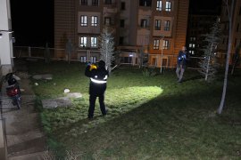 Karaman’da 7 Katlı Binanın 5’nci Katından Düşen Şahıs Yaralandı