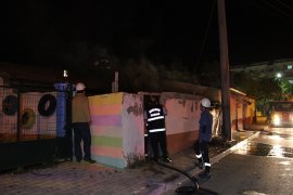 Yangına uykuda yakalanan ev sakinlerini vatandaşlar kurtardı