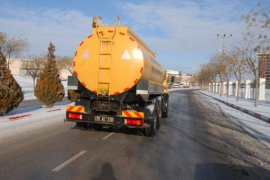 Karaman Belediyesi Kar Yağışına Anında Müdahale Etti