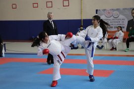 ANALİG Karate Grup Müsabakaları Karaman'da Yapıldı