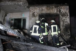 8 kişilik Afgan ailenin kaldığı evde çıkan yangın korkuttu