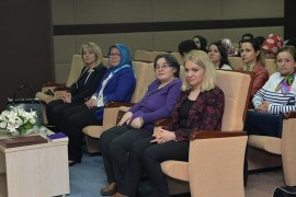 KMÜ'de Türk Kadının Hareketinin Tarihsel Gelişim Süreci Anlatıldı