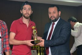 KMÜ'de Spor Oyunlarının Ödül Töreni Gerçekleştirildi