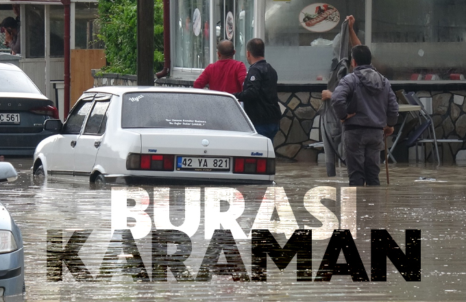 Karaman’da sağanak etkili oldu, araçlar yolda mahsur kaldı